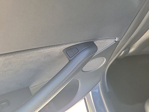 Used 2023 Tesla Model Y Long Range image 12