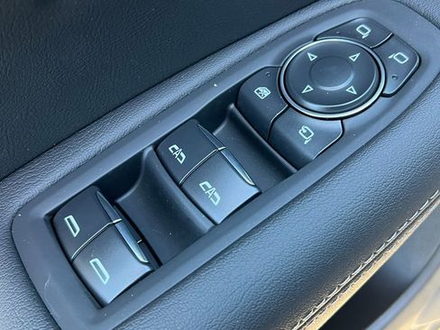 New 2026 Cadillac XT5 Premium Luxury w/ Driver Assist Package AWD/4WD image 15