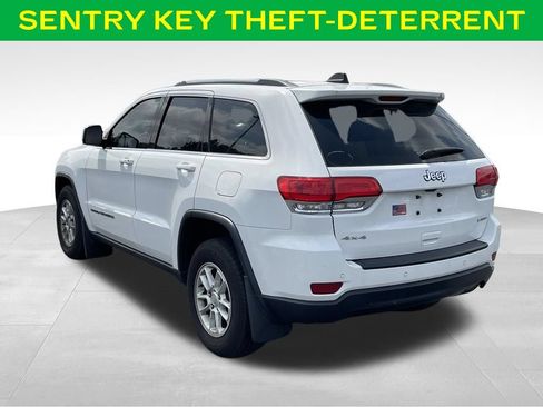 Used 2018 Jeep Grand Cherokee Laredo AWD/4WD image 12