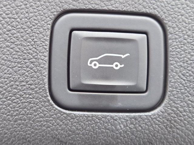 Used 2023 GMC Yukon SLT w/ SLT Luxury Package AWD/4WD image 23