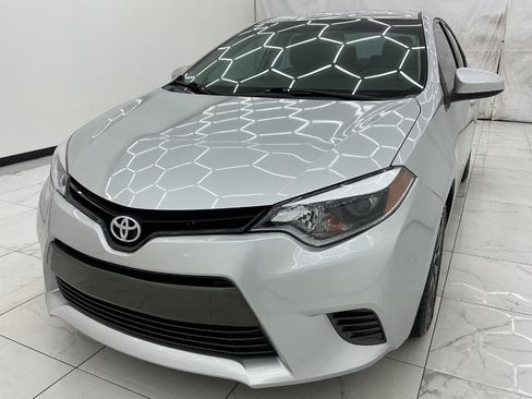 Used 2016 Toyota Corolla FWD image 1