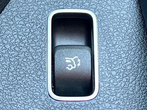 Certified 2024 Mercedes-Benz GLE 450 4MATIC image 34