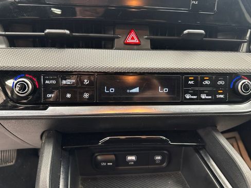 Certified 2023 Kia Sportage LX AWD/4WD image 33