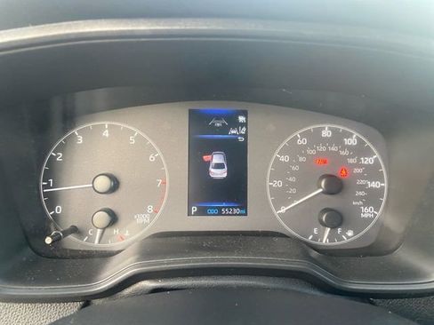 Used 2024 Toyota Corolla LE image 3