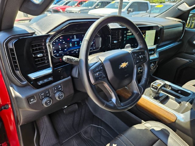 Used 2024 Chevrolet Silverado 1500 High Country w/ High Country Premium Package AWD/4WD image 24