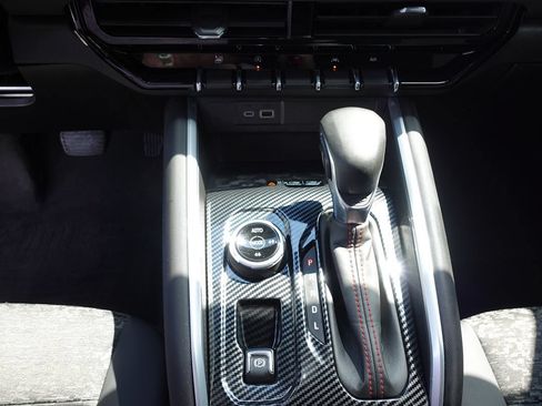 Used 2023 Chevrolet Colorado Z71 w/ Z71 Convenience Package 2 AWD/4WD image 53