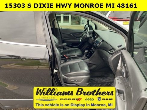 Used 2018 Buick Encore Premium w/ Experience Buick Package image 33