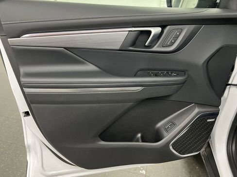 Certified 2026 Buick Enclave Preferred FWD image 22