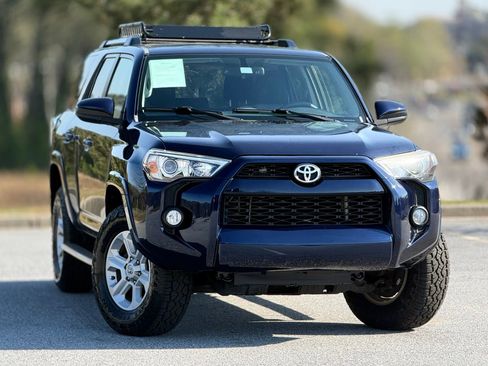 Used 2019 Toyota 4Runner SR5 image 4