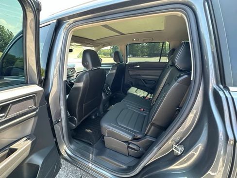 Used 2023 Volkswagen Atlas SEL Premium AWD/4WD image 18
