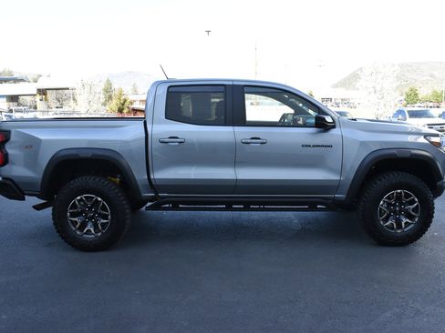 Used 2026 Chevrolet Colorado ZR2 w/ Technology Package image 5