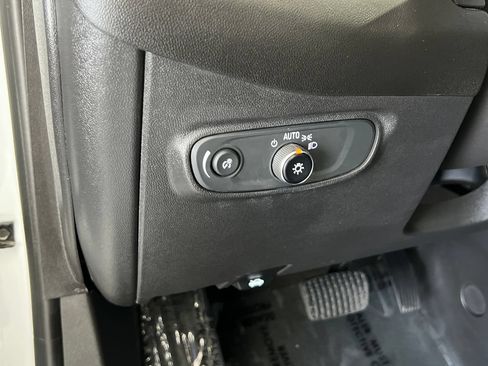 Used 2023 Chevrolet Equinox LT w/ LPO, Floor Liner Package AWD/4WD image 33