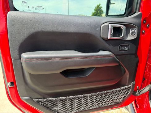 Used 2019 Jeep Wrangler Unlimited Rubicon AWD/4WD image 11