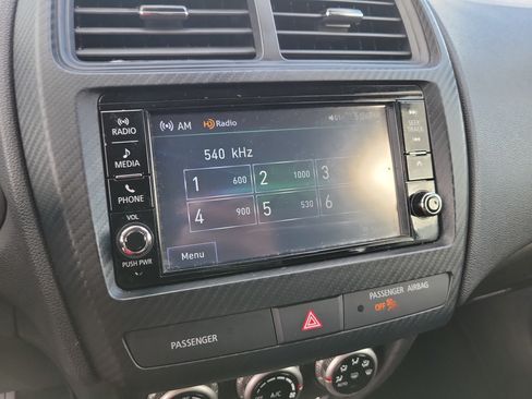 Used 2025 Mitsubishi Outlander Sport AWD image 25