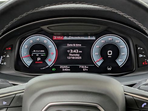 Used 2025 Audi Q7 3.0T Premium Plus image 35