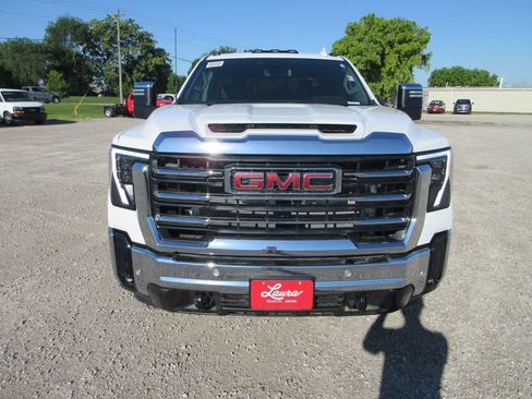New 2026 GMC Sierra 3500 SLT w/ SLT Premium Package AWD/4WD image 12