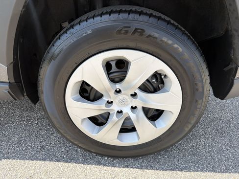 Certified 2023 Toyota RAV4 LE FWD image 30