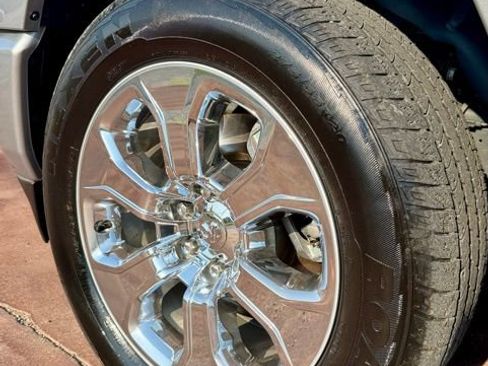 Used 2024 RAM 1500 Big Horn AWD/4WD image 9