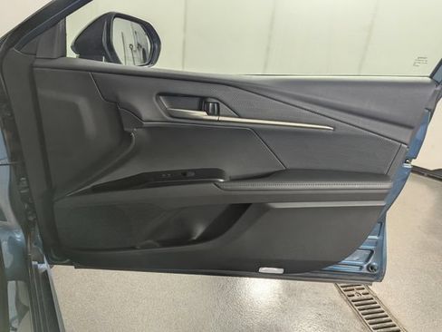 Used 2025 Toyota Camry XSE AWD/4WD image 18