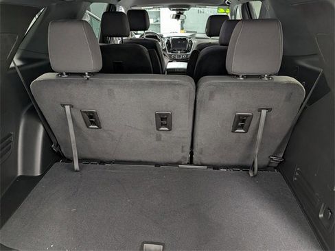 Certified 2022 Chevrolet Traverse LT w/ LPO, Blackout Package image 13