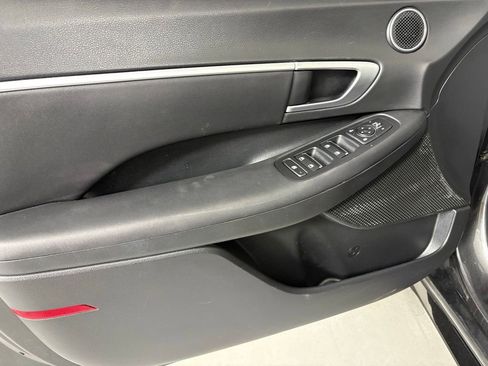 Used 2025 Hyundai Sonata SEL FWD image 13