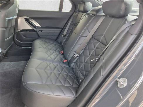 Used 2024 BMW 740i RWD image 20