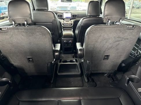 Used 2021 Ford Explorer XLT w/ Equipment Group 202A RWD image 33