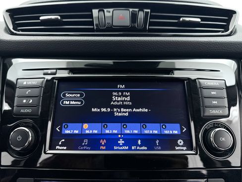 Used 2021 Nissan Rogue Sport SV FWD image 19