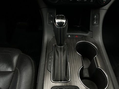 Used 2018 GMC Acadia SLT image 27