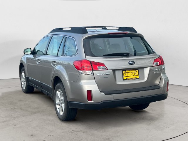 Used 2014 Subaru Outback 2.5i w/ Alloy Wheel Package AWD/4WD image 7