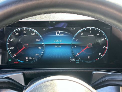 Used 2021 Mercedes-Benz GLB 250 image 10