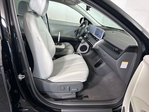 Used 2024 Hyundai Ioniq 5 Limited image 28