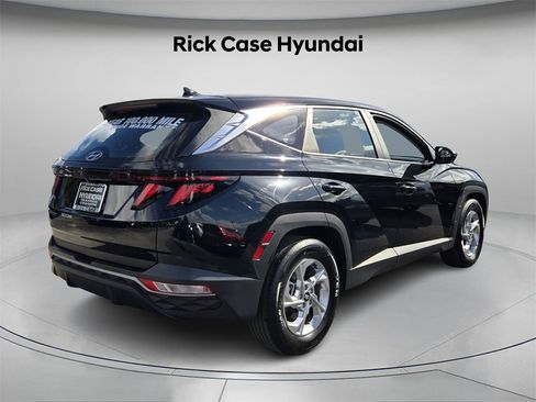 Certified 2023 Hyundai Tucson SE image 8