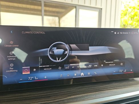 New 2026 BMW X5 xDrive40i w/ Premium Package AWD/4WD image 23