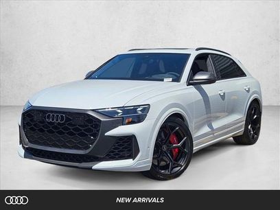 New 2025 Audi RS Q8 performance