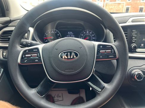Used 2019 Kia Sorento L FWD image 22