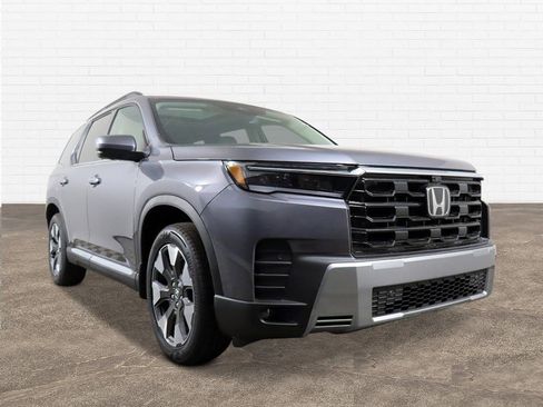 New 2026 Honda Pilot Touring image 8