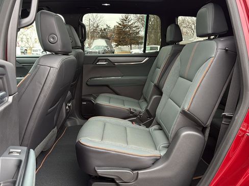 New 2026 GMC Acadia AT4 w/ Luxury Package image 39