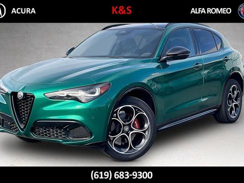 Used 2025 Alfa Romeo Stelvio Sprint AWD/4WD image 1