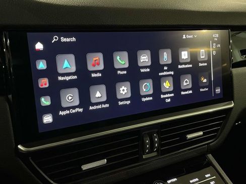 Certified 2022 Porsche Cayenne image 28