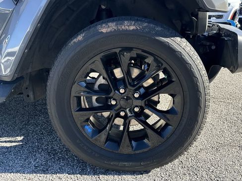 Used 2022 Jeep Wrangler Unlimited Sahara w/ Safety Group image 13