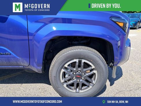 Used 2025 Toyota Tacoma TRD Sport AWD/4WD image 9