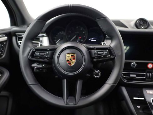 Certified 2026 Porsche Macan AWD/4WD image 26