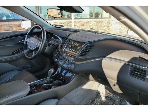 Used 2016 Chevrolet Impala LTZ image 13