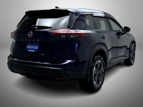 Certified 2025 Nissan Rogue SV w/ SV Premium Package FWD image 5