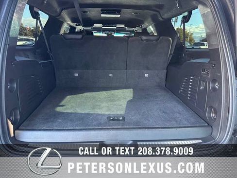 Used 2019 Cadillac Escalade ESV Platinum AWD/4WD image 26
