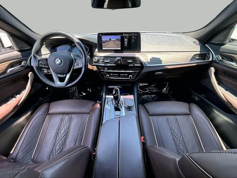 Used 2022 BMW 540i xDrive w/ Premium Package AWD/4WD image 16