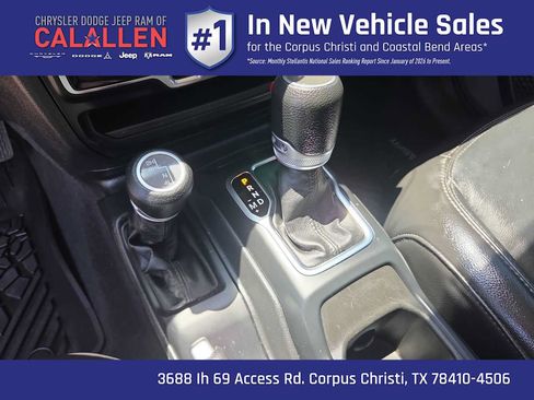 Used 2023 Jeep Gladiator Sport AWD/4WD image 25