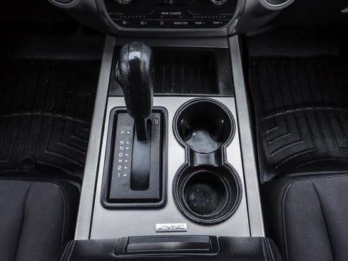Used 2017 Ford Expedition EL XLT image 27