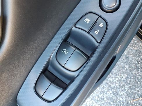 Used 2025 Nissan Sentra S image 12